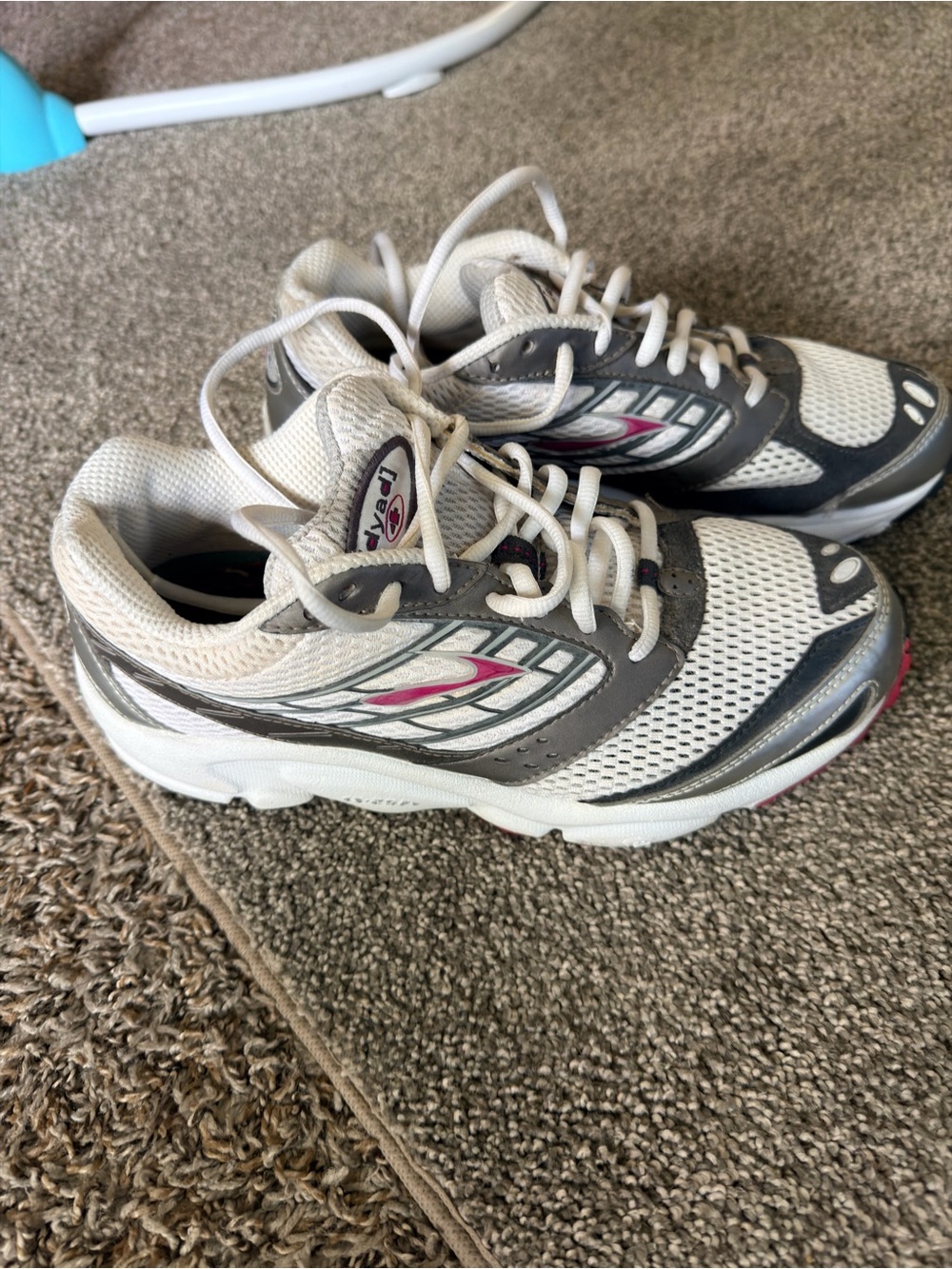 Brooks White Gray Pink Mesh Athletic Sneakers